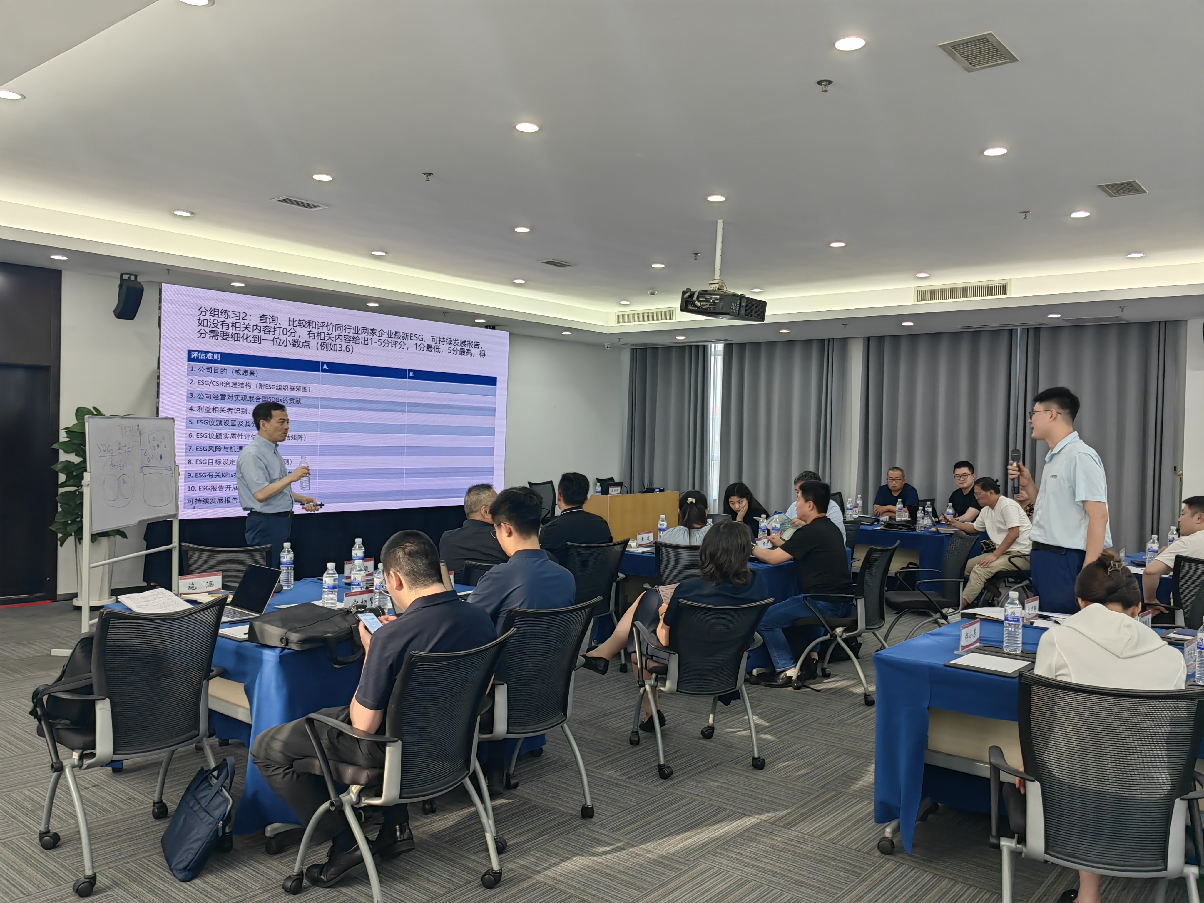 聯(lián)系.jpg 聯(lián)系.jpg